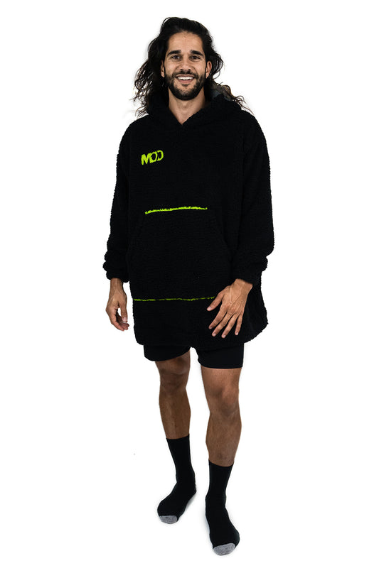 Jump Pocket MOD Black Short Hoodie Blanket