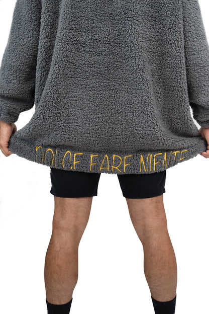 Jump Pocket MOD Gray Short Hoodie Blanket
